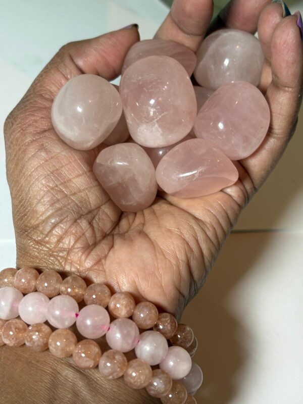 Rose Quartz Tumbled Stones (1 kg pack) - Image 2